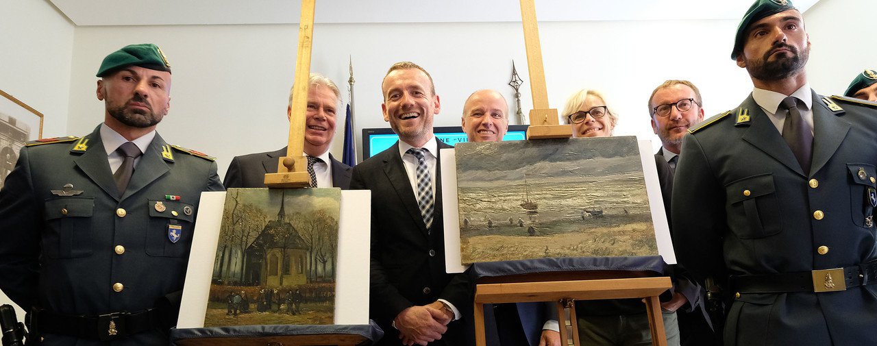 Italie: Deux tableaux de Van Gogh volés il y a 14 ans retrouvés chez un mafieux.