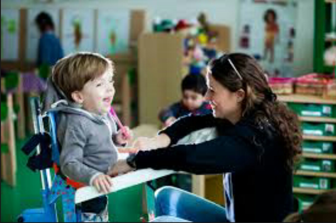 Enfants atteints d’infirmité motrice d’origine cérébrale : Aucune prise en charge pédagogique