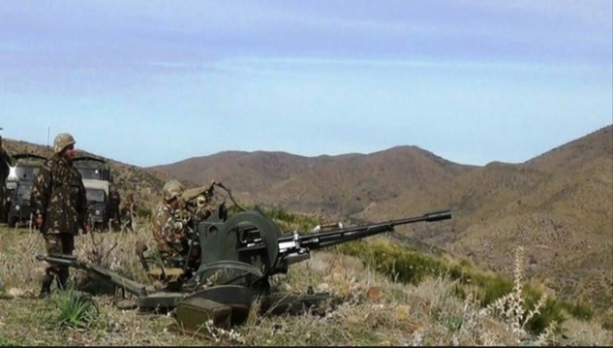 Une quantité de munitions récupérée suite à l’élimination de deux terroristes à Médéa (MDN)