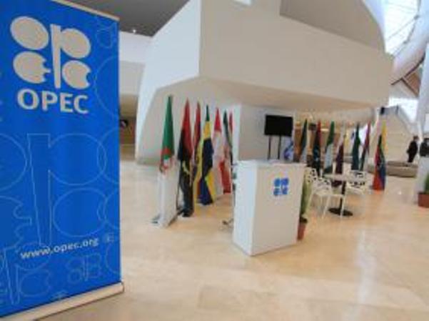 Ouverture ce mercredi de la réunion informelle de l&rsquo;OPEP à Alger : objectif, stabiliser le marché pétrolier