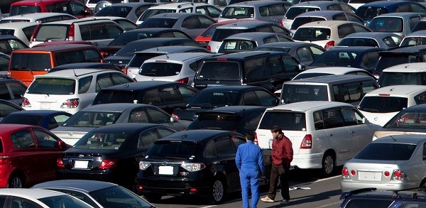 Importation de véhicules de moins de trois ans: le dossier est toujours « en cours d’examen »