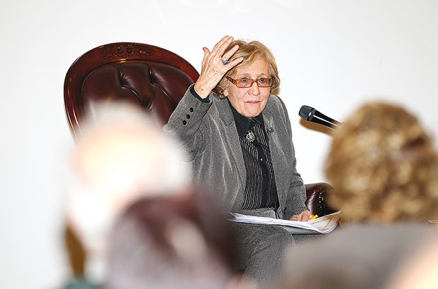 Absence de réaction du gouvernement aux propos du président de l’association française des familles victimes du terrorisme: Zohra Drif-Bitat accuse