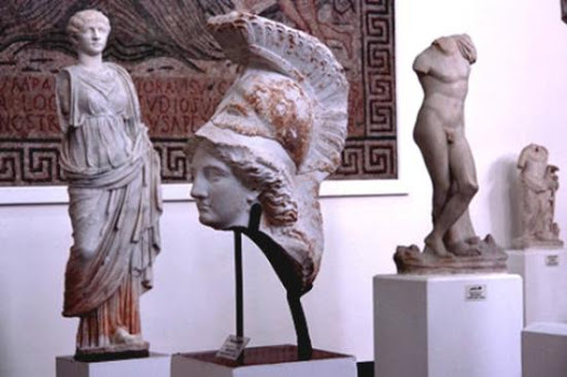 Abderrahmane Khelifa, historien-archéologue: «On a diabolisé l’Antiquité et les objets de musée»