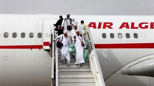 Aéroport d’Oran: arrivée du 1er groupe de hadji de retour des Lieux saints