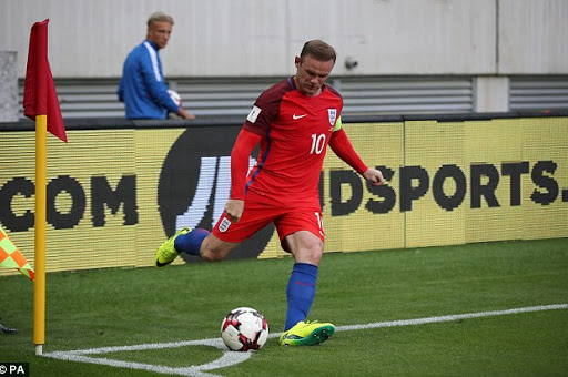 Angleterre : Rooney en a marre qu’on parle de son positionnement