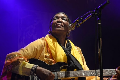 Bechar : Hasna El Bacharia hospitalisée pour des soins