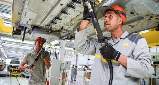 Comment Bouchouareb a boosté MAZ production Algérie