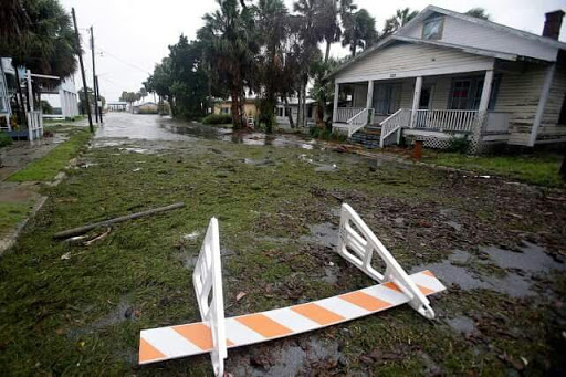 Etats-Unis: l’ouragan Hermine balaye le sud-est, un mort en Floride.