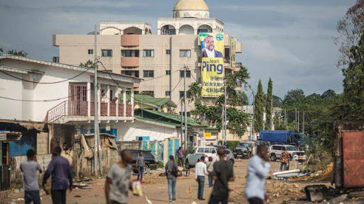 Gabon: des leaders de l’opposition toujours retenus au QG de Jean Ping.