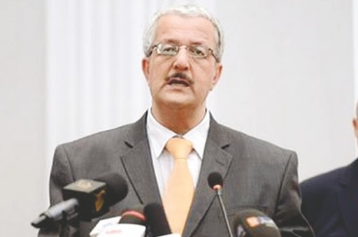 Il a fini par céder à la pression des adhérents : Tayeb El-Houari chassé de l’Onec