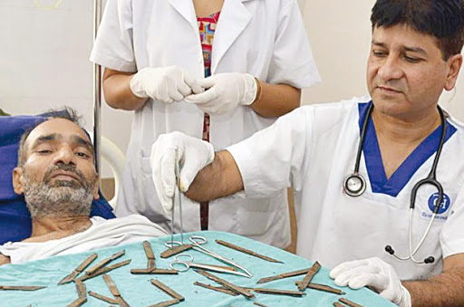 Ils tiendront une assemblée générale lundi prochain La colère des professeurs hospitalo-universitaires