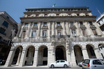 Investissements directs étrangers en Algérie: Les 51/49% ne concerneront plus les banques