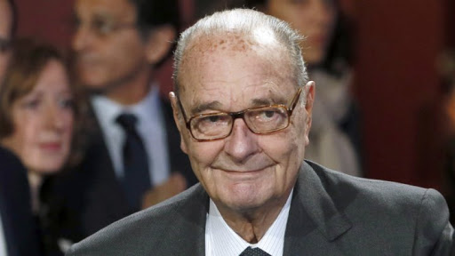 L’ancien président Jacques Chirac hospitalisé à Paris pour « une infection pulmonaire »