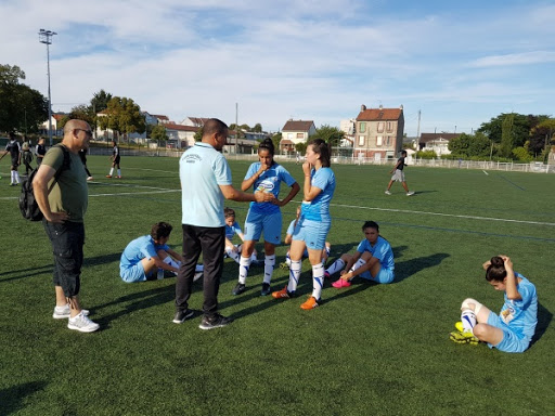 Le Club Football d&rsquo;Akbou (CFA) signe une convention avec le Racing Club Saint-Denis