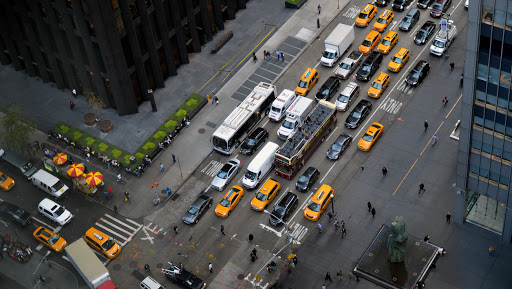 New York: un homme tente de mettre le feu à une femme portant le hijab