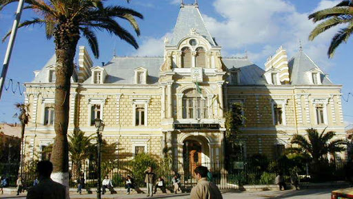 Sidi Bel Abbès: Les travailleurs paralysent le siège de l’APC