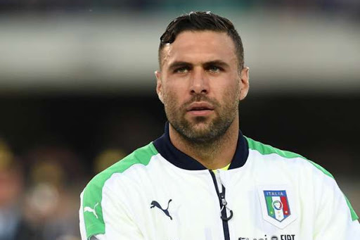 Sirigu : «Nous devons compliquer la vie de nos rivaux»