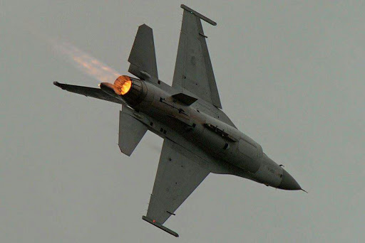 Treize membres du PKK tués dans un raid de l’aviation turque.