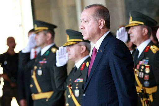 Turquie: le gouvernement renvoie 8.000 membres des forces de l’ordre.