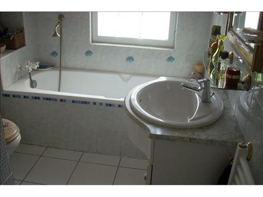 Un enfant de 3 ans meurt noyé dans une baignoire