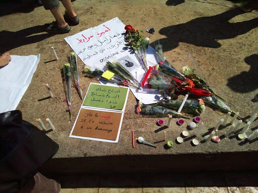 Un sit-in en hommage à Amira Merabet, brûlée vive la semaine dernière à Constantine.