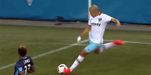 West Ham : Feghouli renoue avec la compétition mais avec les réservistes