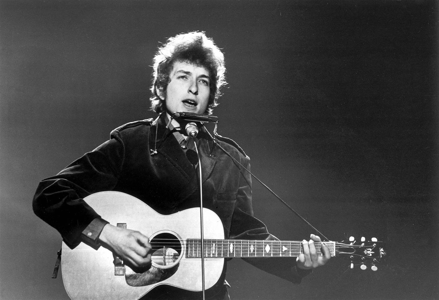 Prix Nobel: Bob Dylan ne répond pas à l’Académie suédoise!