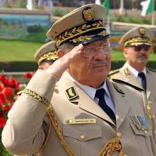 Défense : Gaïd Salah s’entretient avec son homologue Qatari