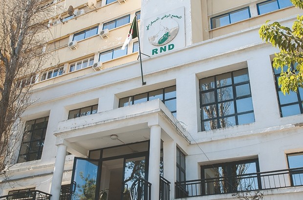 Après l’incendie à la forêt de Harouza, sur les hauteurs de Tizi Ouzou : Le RND soupçonne un acte «criminel» et y voit la main de «la maffia du foncier»