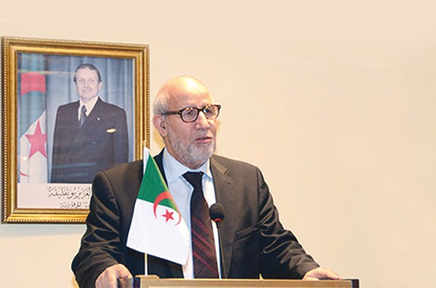 Présidence de la haute instance indépendante de surveillance des élections: Bouteflika veut nommer un ancien d’Ennahda