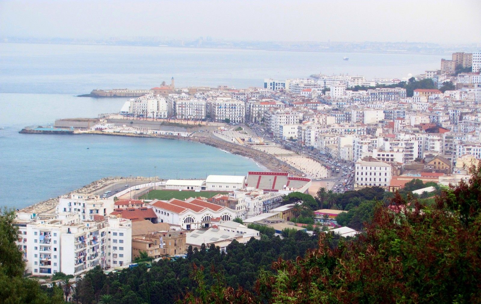 Embellissement a alger: 2100 milliards pour achever l’opération