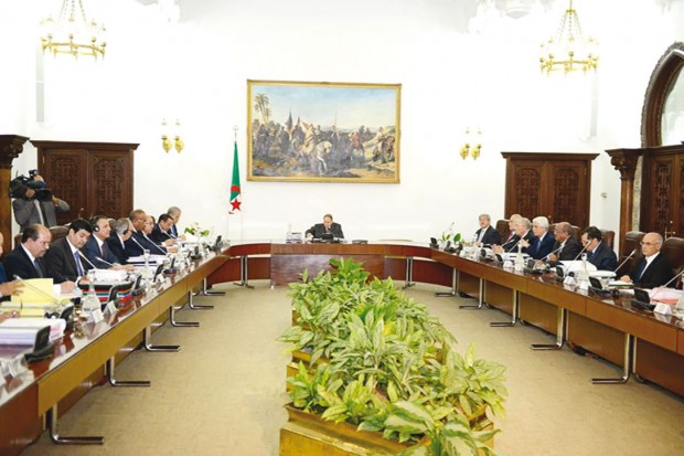 Abandon progressif des subventions, gel des salaires et limitation des recrutements: Les détails du plan d’austérité