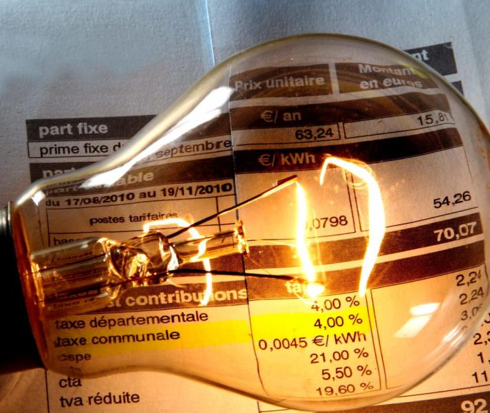 Bedoui : «Une commission pour l’examen de la possibilité de réduire les factures d’électricité pour les populations du Sud».