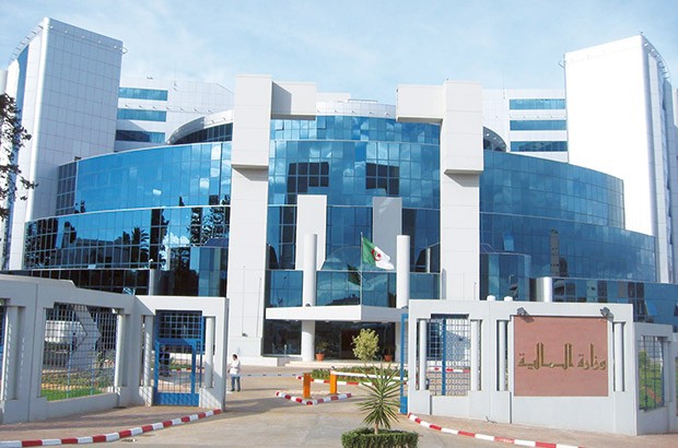 Forte baisse des dépenses d&rsquo;équipement dans le projet de loi de finances 2017: “Plusieurs secteurs connaîtront de sérieux problèmes”