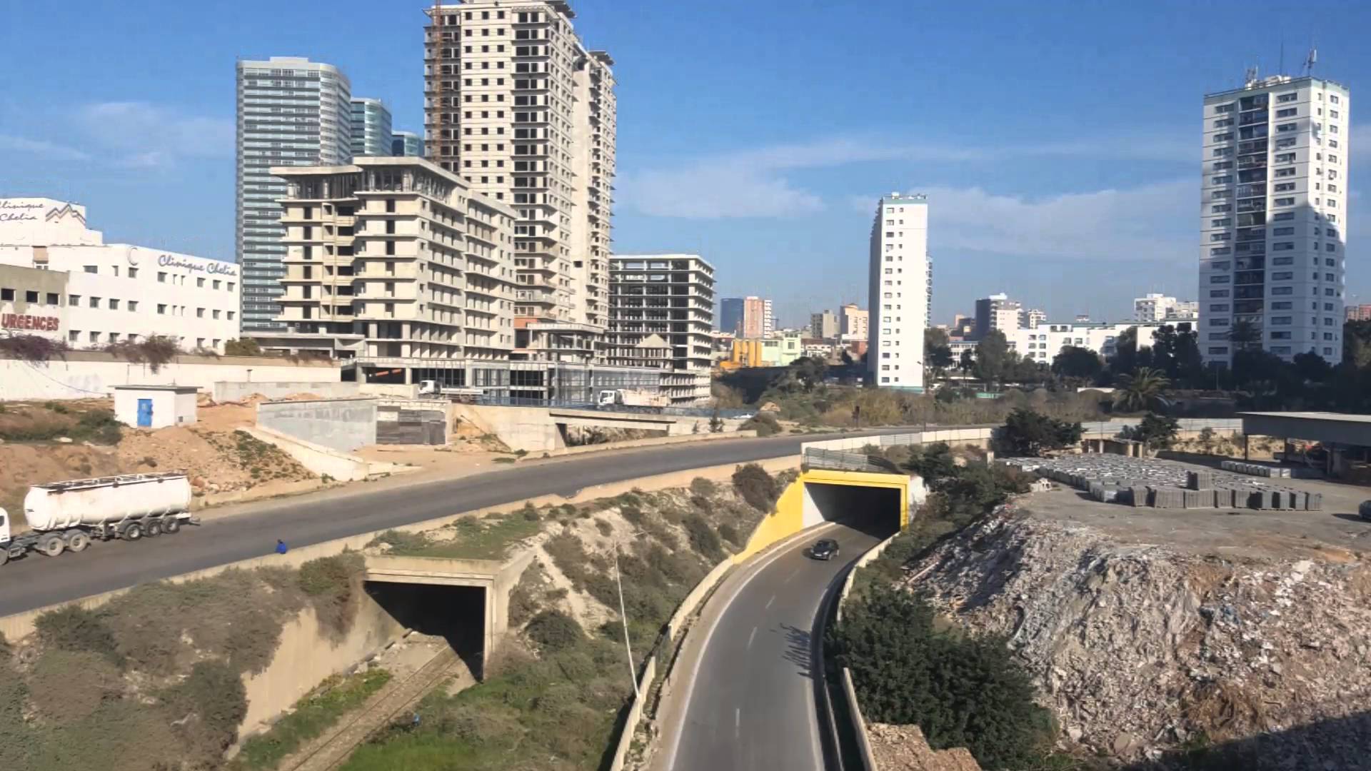 Oran: 400 immeubles à démolir