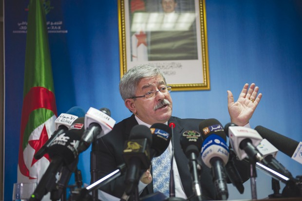 Après les accusations d’Amar Saâdani contre l’ex-patron des services: Ouyahia défend Toufik et le DRS