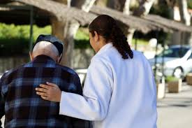 Prise en charge des personnes âgées L’Algérie et l’Union européenne échangent leurs expériences