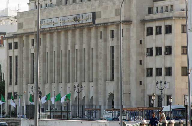 Algérie – Le projet de loi de finance 2017 débattu à l’APN : les députés FLN-RND ont déjà dit «oui»