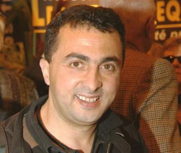 Poète Algérien Vivant En France: Abder Zegout publie « Vigilance »