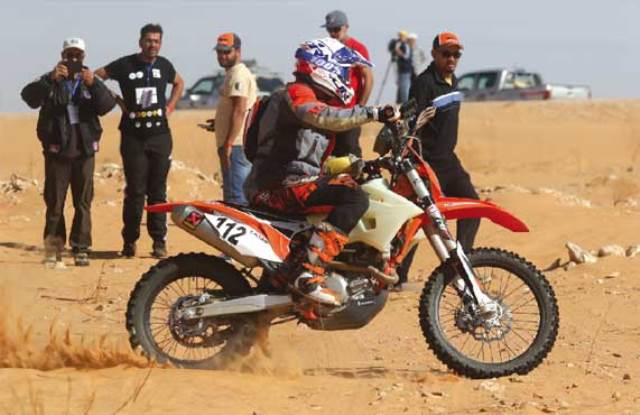 Rallye / Challenge «Sahari» 2016 : Les dunes de tous les défis et une solidarité à toute épreuve