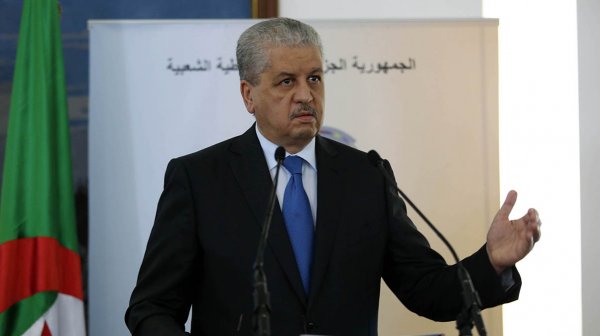 Sellal : « L’Algérie résiste, stabilité des indicateurs macroéconomiques »