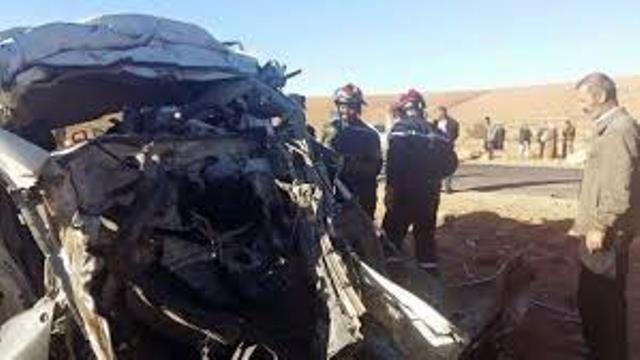 RELIZANE : Un mort dans une collision entre un bus et un camion à benne