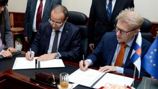 Algérie-Hongrie: signature de deux accords de coopération entre les chambres de commerce
