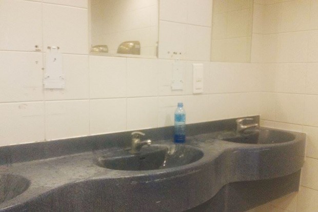 Aéroport International d’Alger: Délabrement et manque d’hygiène