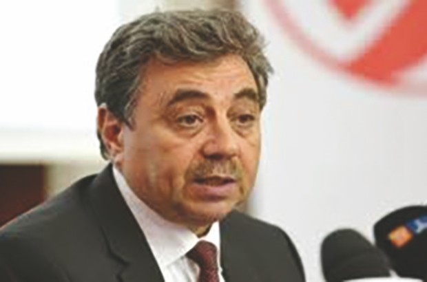 Le PDG d’Air Algérie part mais, pas tout de suite