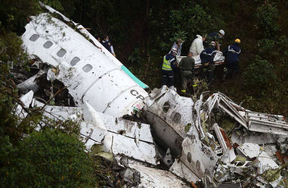 76 morts dans un crash d’avion en Colombie: Une équipe brésilienne de football décimée