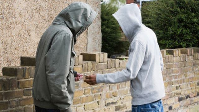 Deux dealers arrêtés à la forêt de Blaidia