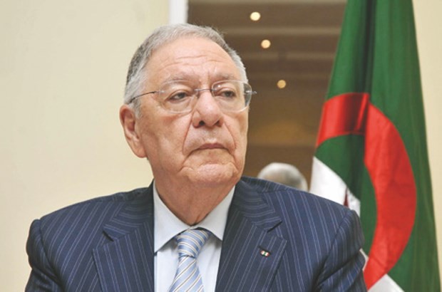 Djamel Ould Abbes rappelle à l’ordre ceux qui pensent entrer au Parlement en utilisant le FLN comme tremplin : » Fini le règne de la Ch’kara «