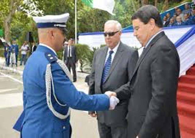 Logements De Fonction De La Sureté De Wilaya De MASCARA : Remise des attestations de cession de droit au bail