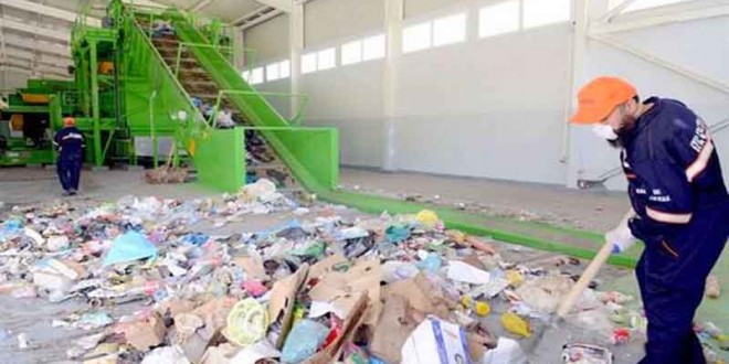 Tri sélectif : plus de 300 tonnes de déchets secs recyclables ont été collectés à Oran depuis avril 2015
